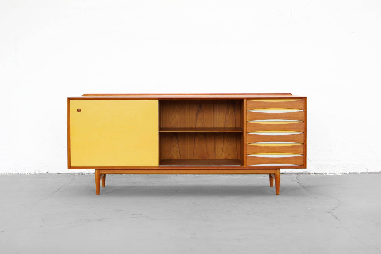 Sideboard by Arne Vodder OS 29 for Sibast Teak Credenza, Danish Modern Design In Good Condition In Berlin, DE