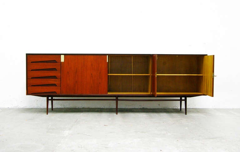Mid-Century Modern Sideboard by Edmoudo Palutari for Dassi Italy Teak credenza Mid Century Modern