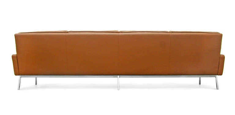 Mid-Century Modern Rare 4-seater Sofa By Florence Knoll International