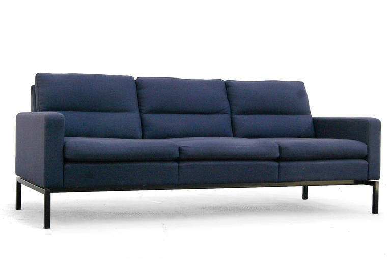 A perfect designed sofa by Hans Peter Piehl in 1968.
The group is in a good original condition, just minnor signs of use.
This sofa would be a perfect statement in your modern environment.