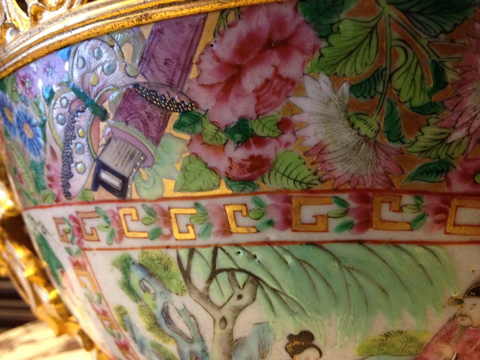 French 19th Century Cup in Canton Porcelain