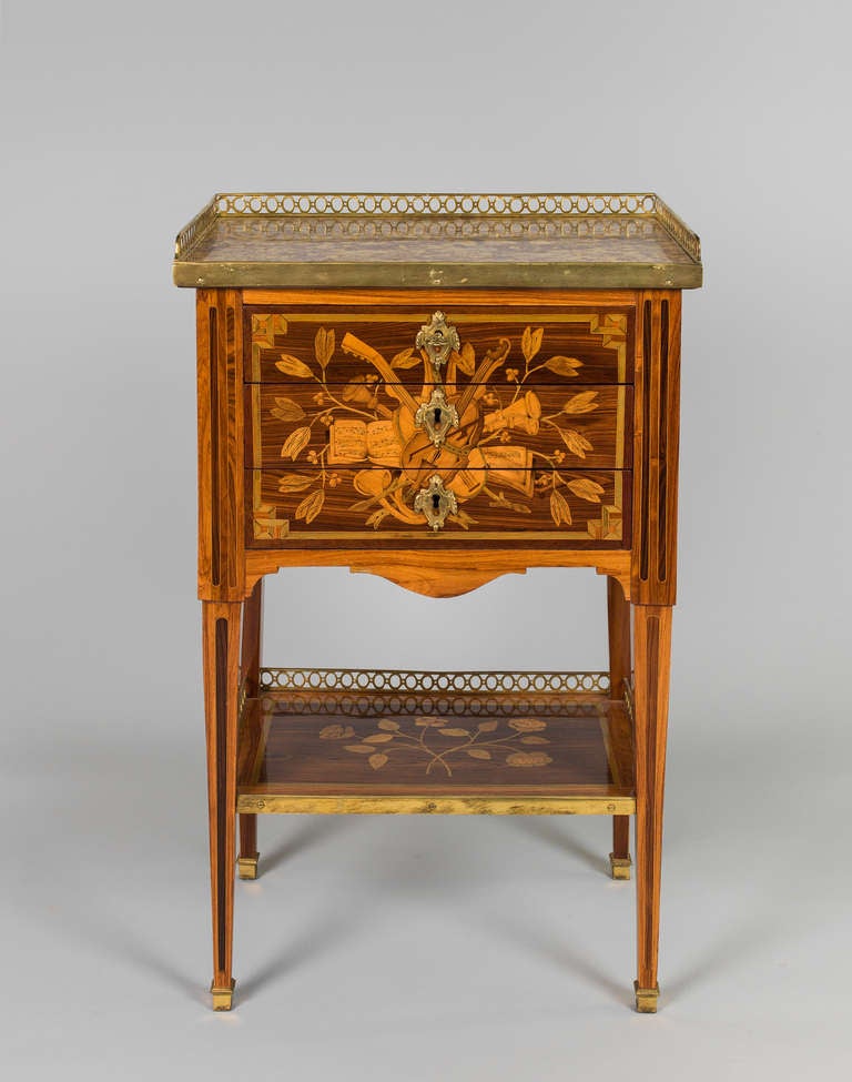 Petite Table de Salon