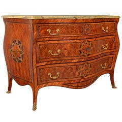Grand Neapolitan Commode with Three Drawers
