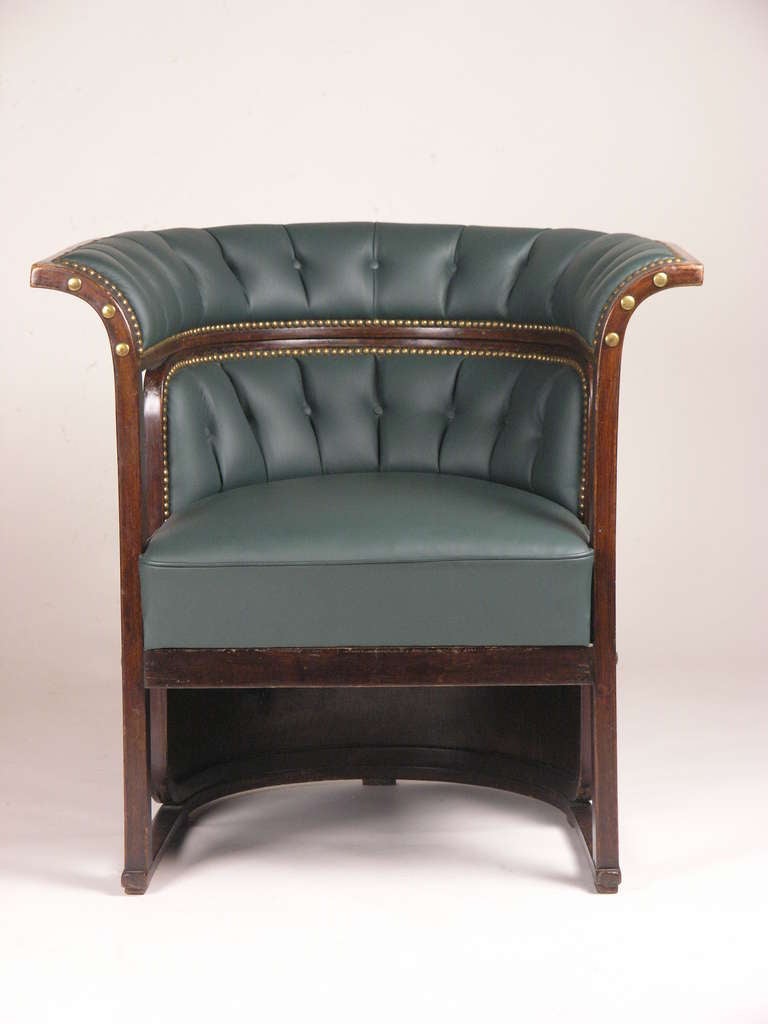 This bentwood chair is well known as Buneos Aires model as it was exhibited at the International Exhibition of Buenos Aires in 1910. In fact it was designed by Josef Hoffmann already around 1905 and exhibited already in London in 1906. It was