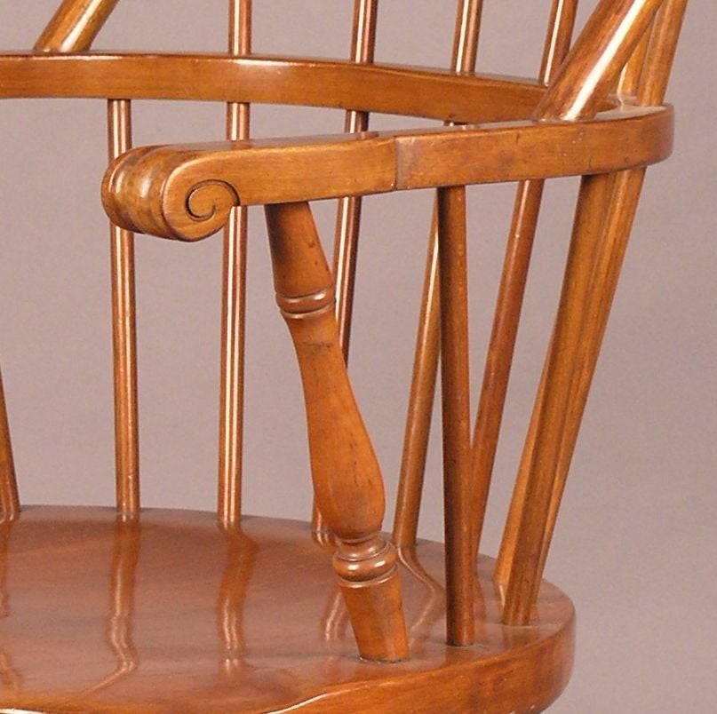 20th Century Pair of Windsor Armchairs by Thonet For Sale