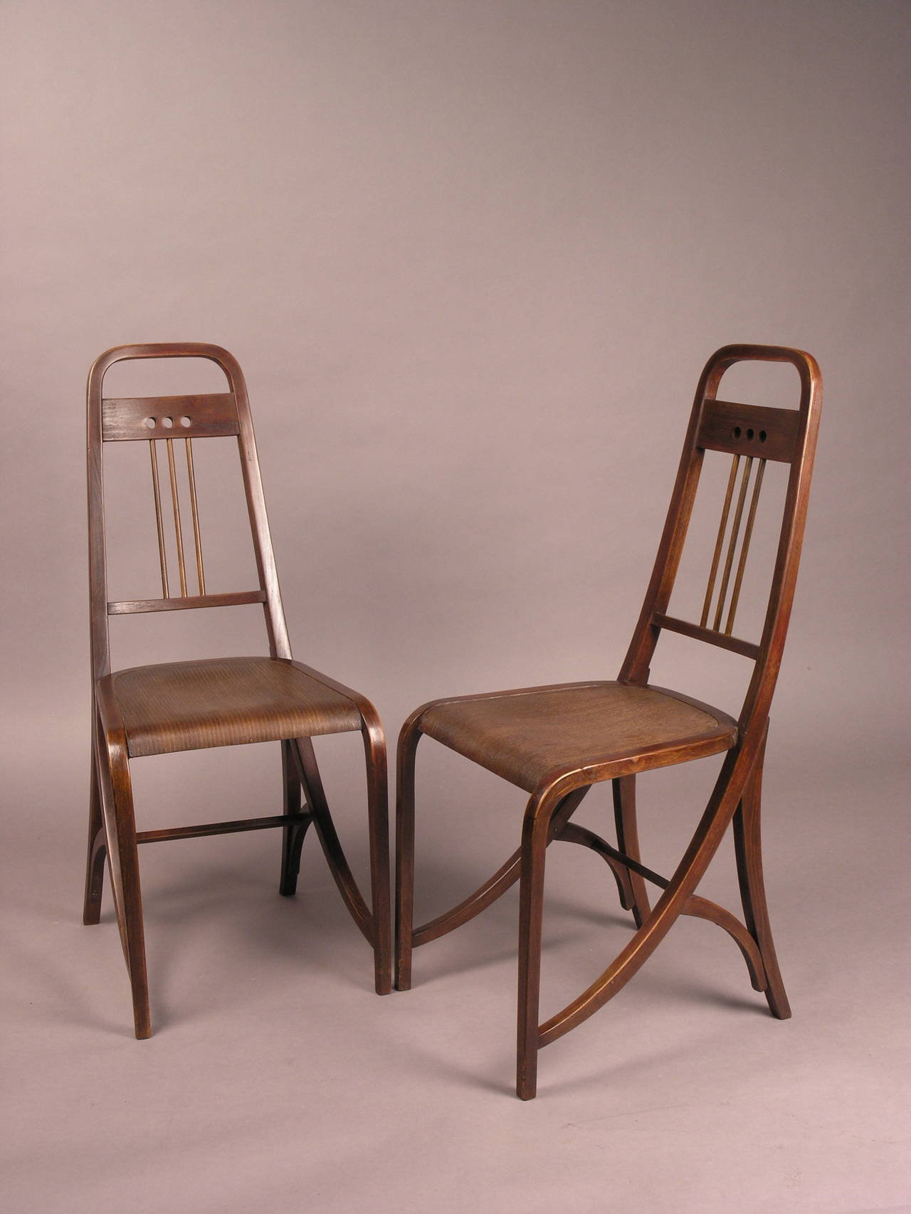 Pair of Chairs Model No. 511 For Sale at 1stDibs