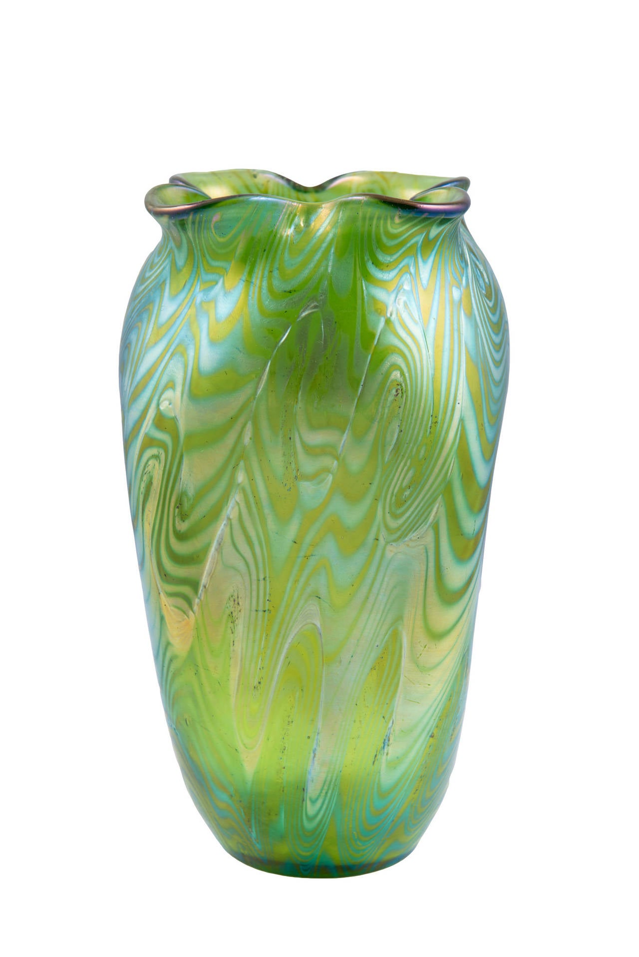 This vase shows an early example of the glass manufacture Johann Loetz-Witwe Klostermuehle. The design of the Phenomen Gre 7499/I is amongst the oldest known decoration variants and was mainly used in the years around 1900. The elegant Jugendstil
