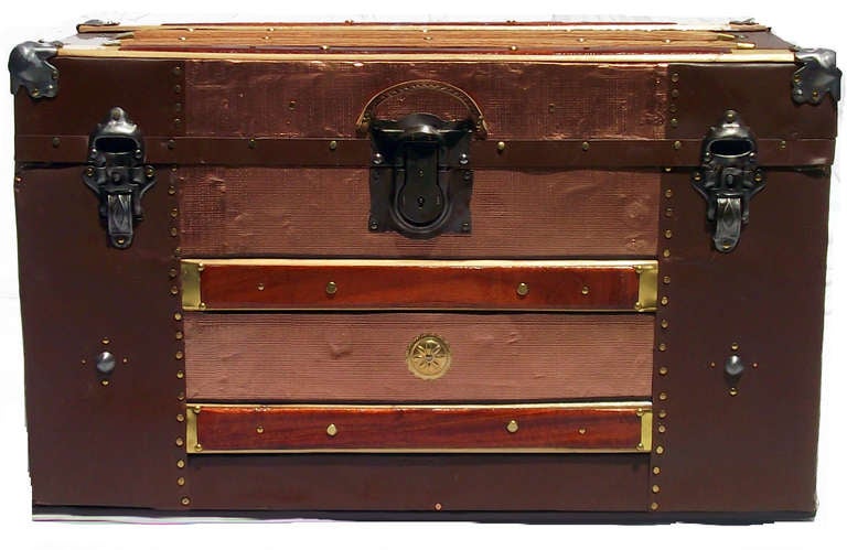 American Antique Trunk in Pressed Tin For Sale