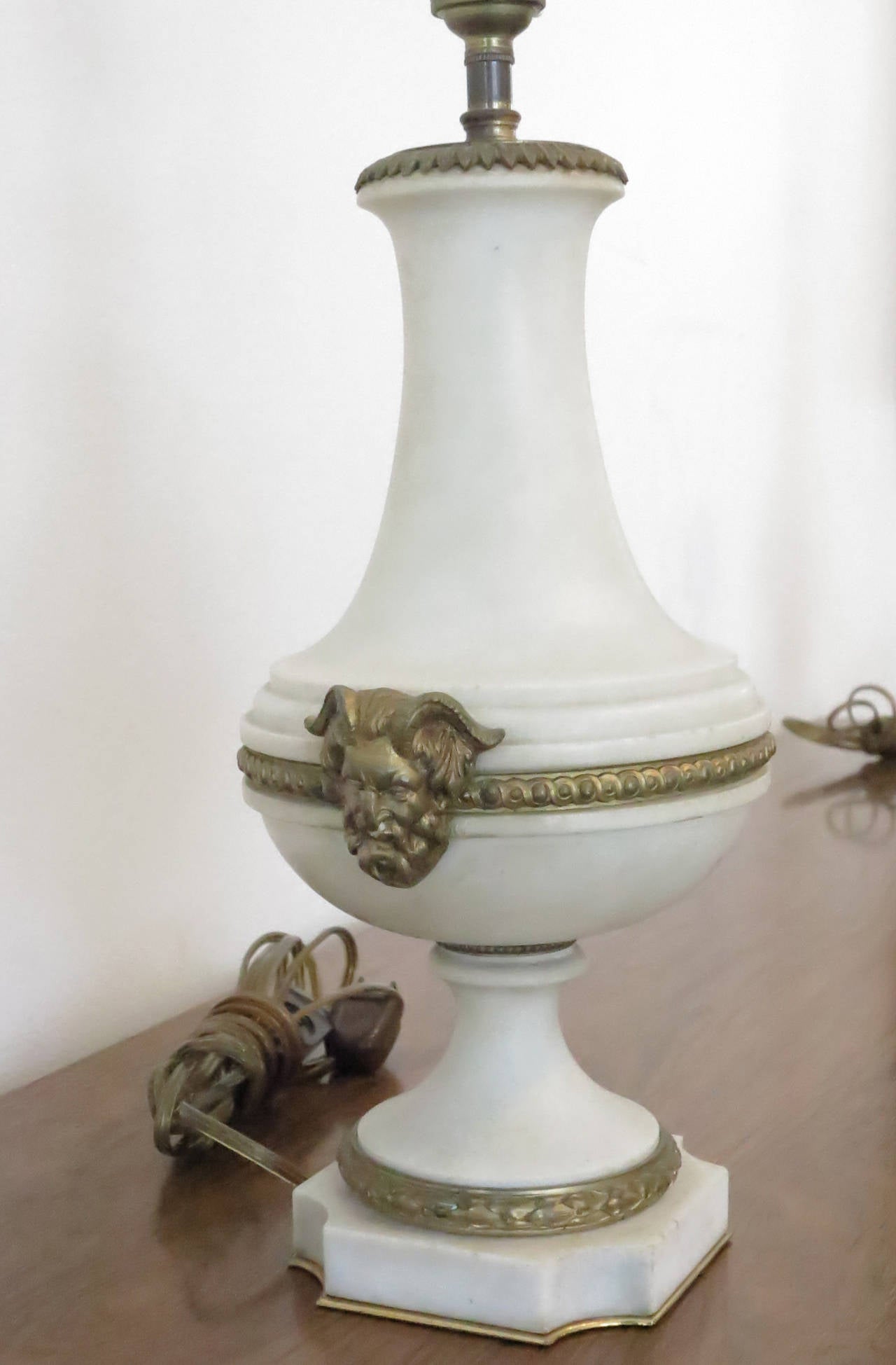 Pair of Neoclassical Alabaster Table Lamps In Good Condition In West Palm Beach, FL