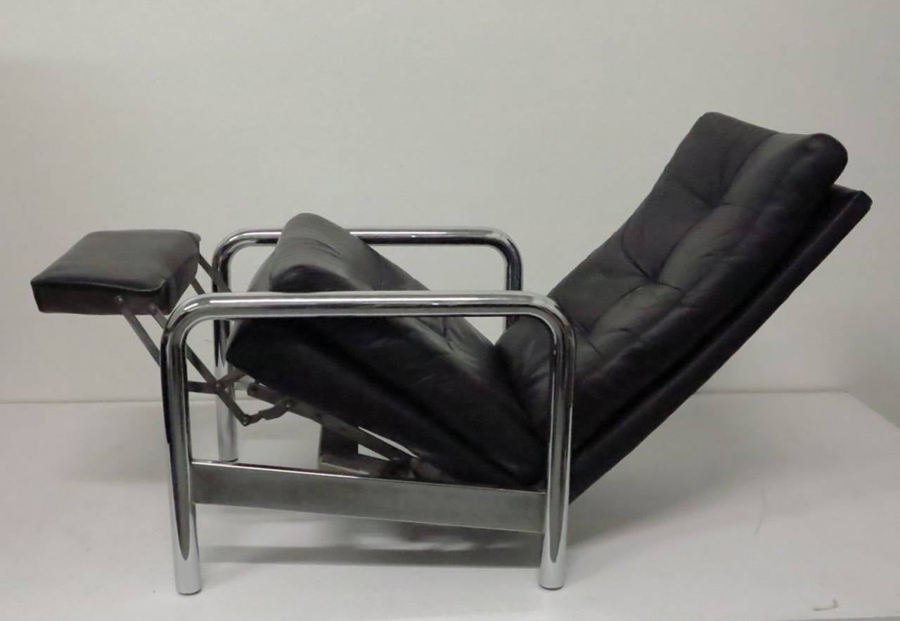 Thayer Coggin recliner designed by Milo Baughman. Three separate positions.