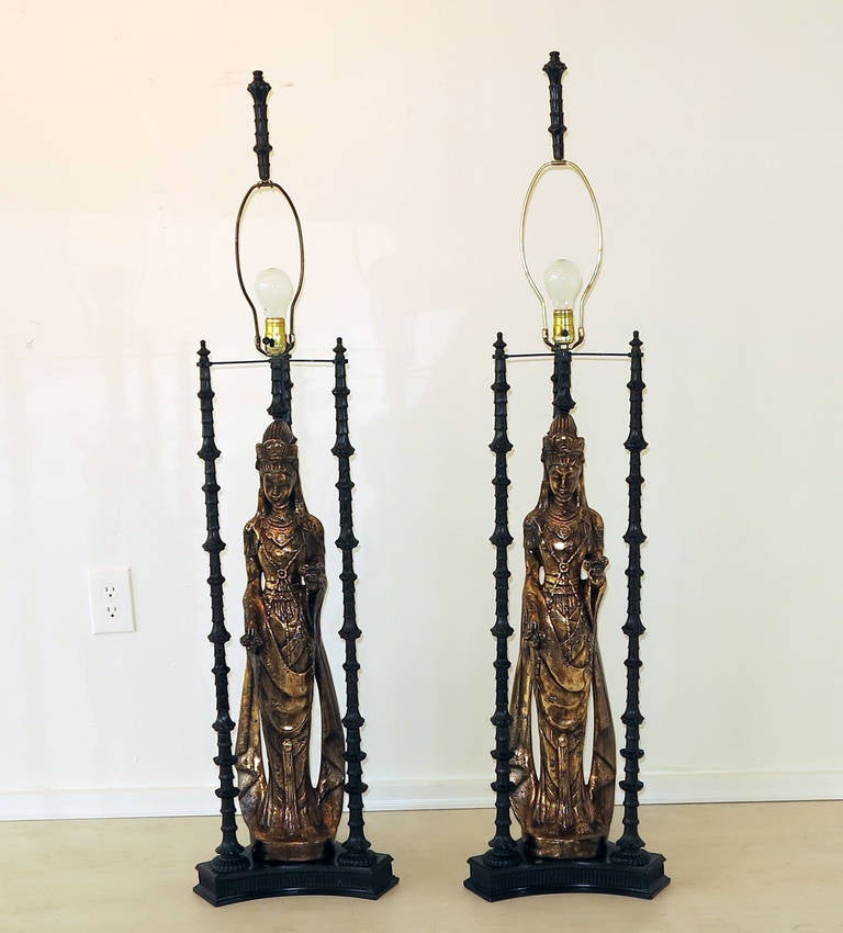 Mid-20th Century Monumental Pair of Bronze D'ore Table Lamps in the Style of James Mont