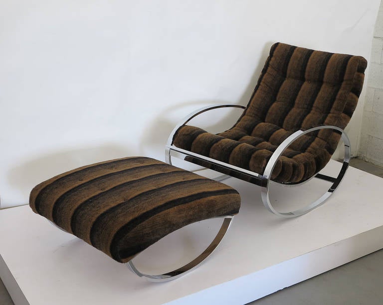 Italian Renato Zevi Ellipse Chair and Ottoman in the Style of Milo Baughman