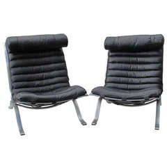 Pair of Ari Chairs by Arne Norell