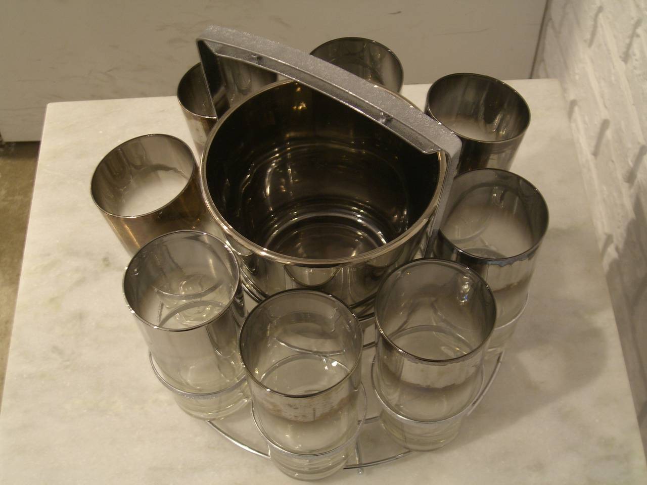 Mid-Century Modern Set of Eight Highball Glasses with Ice Bucket