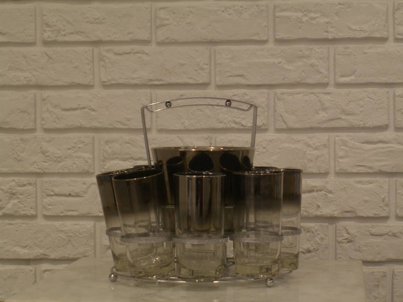 Set of Eight Highball Glasses with Ice Bucket In Excellent Condition In Washington, DC