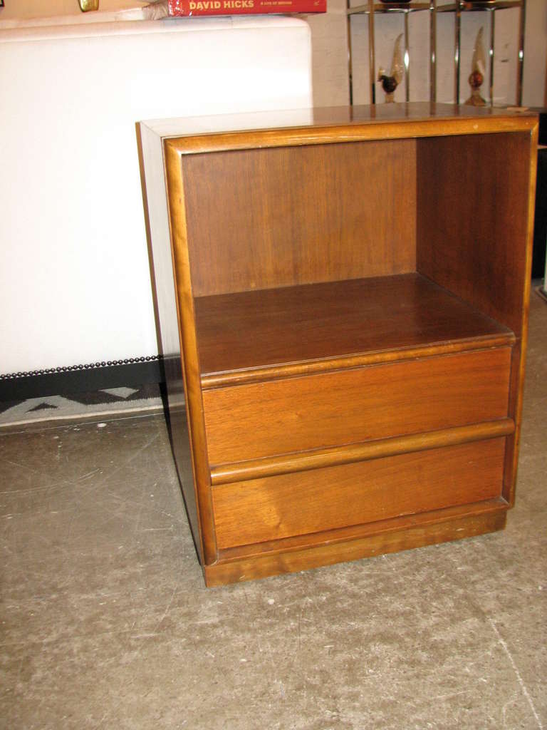Pair of TH Robsjohn-Gibbings single drawer nightstands for Widdicomb.