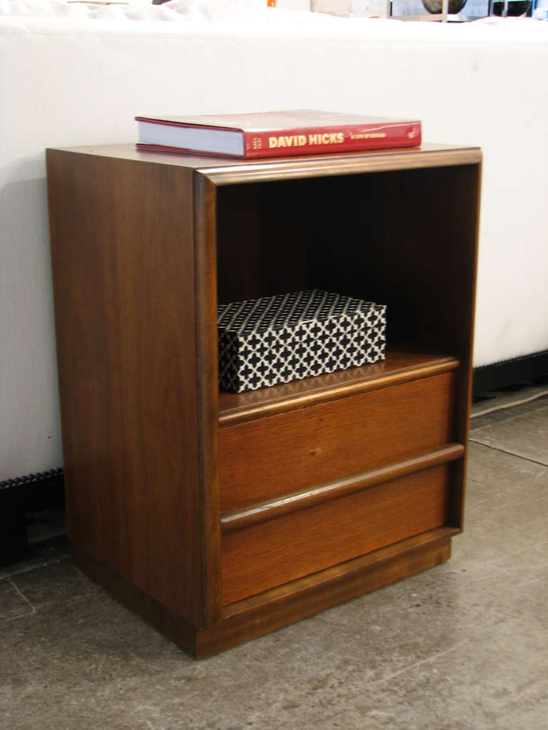 Pair of TH Robsjohn Gibbings for Widdicomb Nightstands In Excellent Condition In Washington, DC