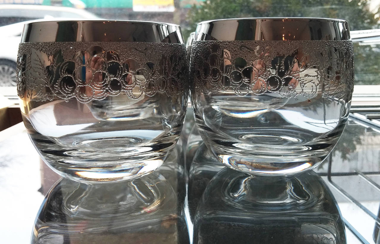 Set of 15 Silver Rimmed Glasses and Ice Buckets In Excellent Condition In Washington, DC