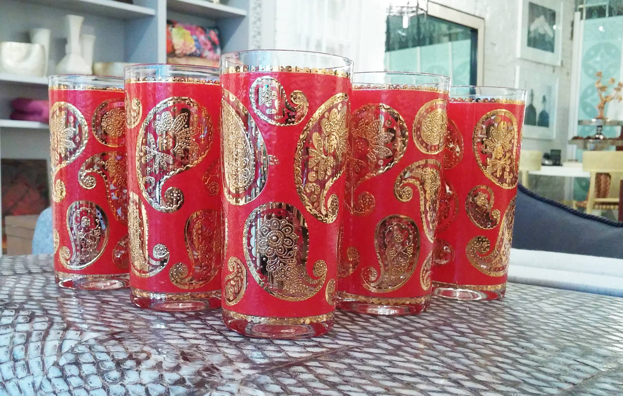Set of Nine Red and Gold Glasses In Excellent Condition In Washington, DC