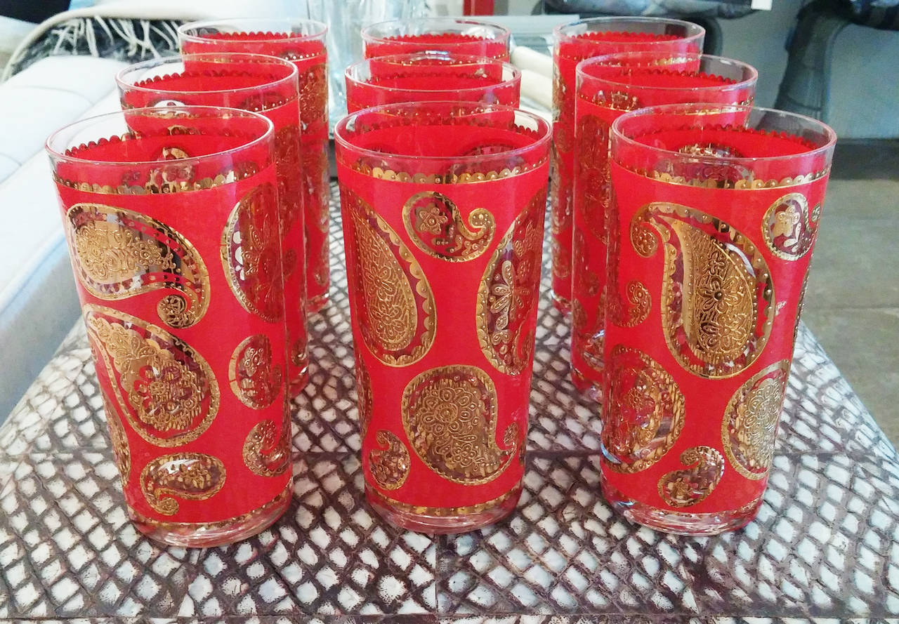 Mid-20th Century Set of Nine Red and Gold Glasses