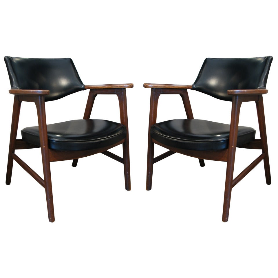 Pair of Paoli Chairs