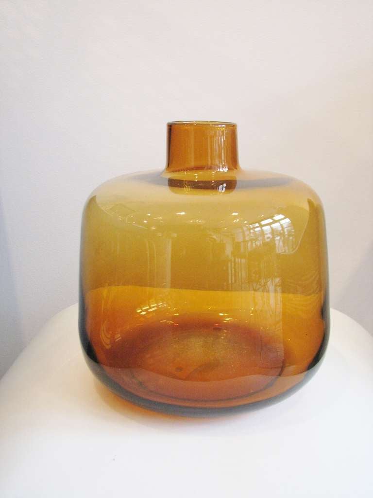 Squatty amber glass vase. Very Heavy