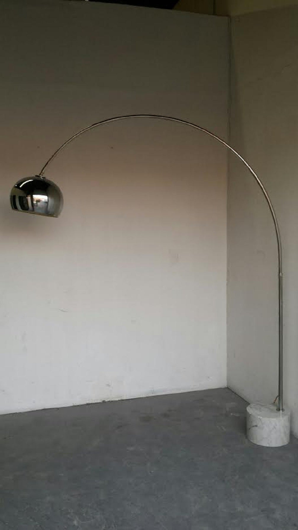 Floor Lamp, Mid-Century Italian Arc Lamp in Harvey Guzzini Style