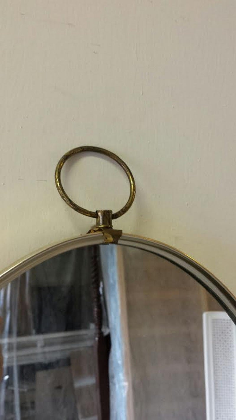Mid Century Oval Wall Mirror In Excellent Condition In Glendale, CA