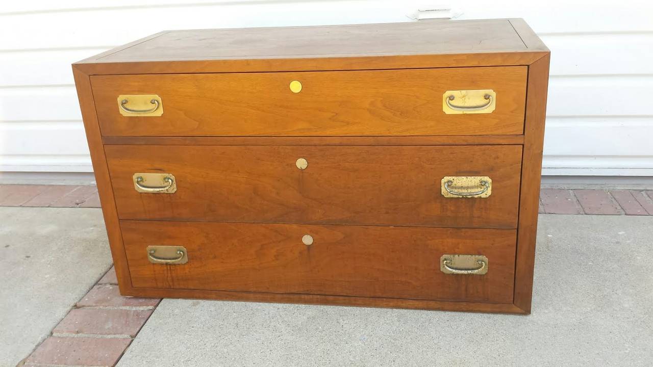 Mid Century chest of three drawers. Made by Heritage Henredon. In original vintage condition.
