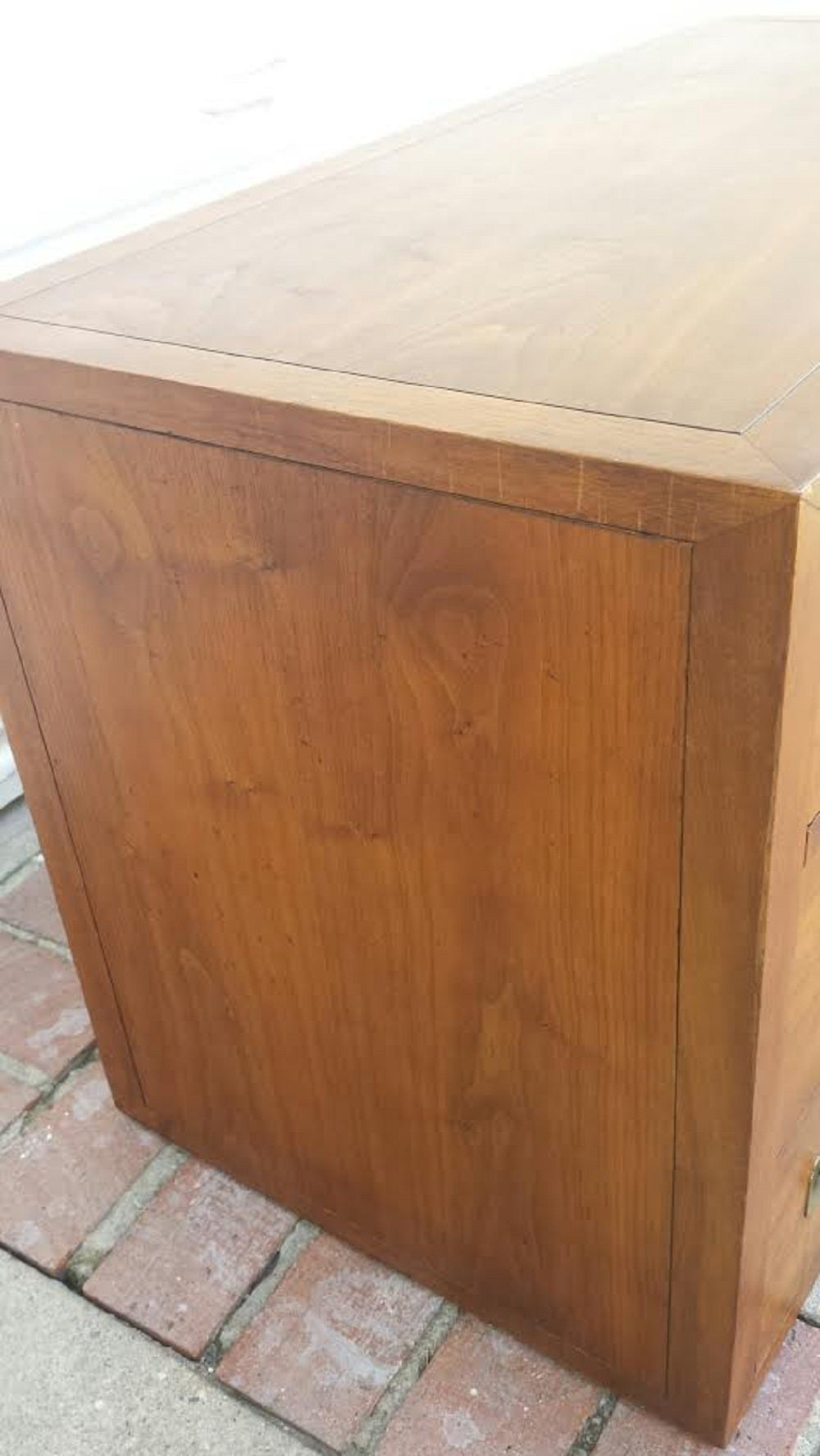 Mid-Century Modern Chest, Mid-Century Chest of Drawers by Heritage Henredon For Sale
