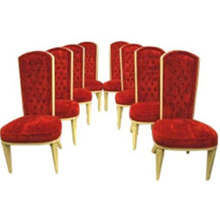 Set of 8 Dining chairs in red velvet tufted back. Frame finished in cream ivory.Sturdy and comfortable.

Condition: Normal wear shown on the wood due to age and use. overall great vintage condition.