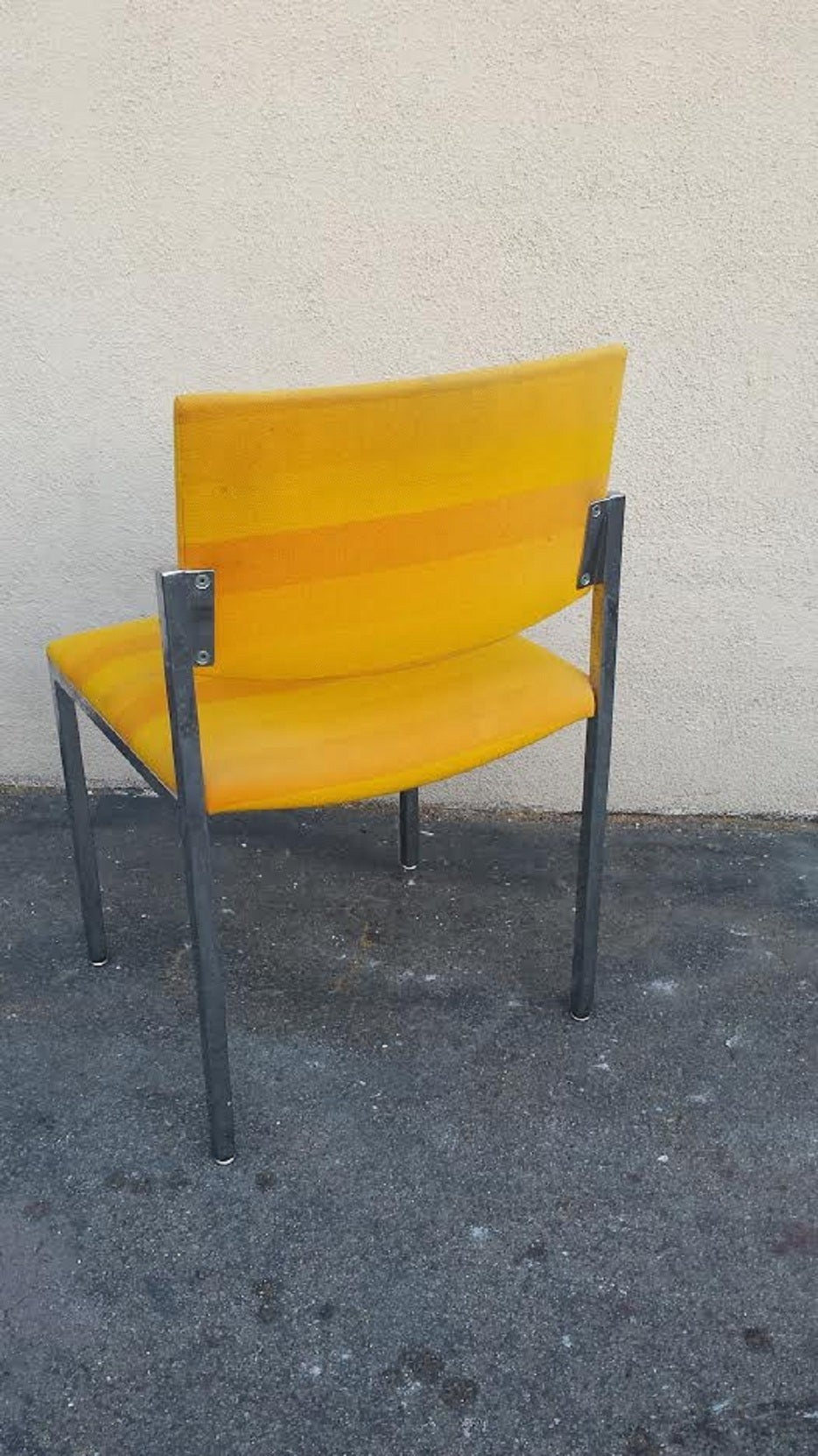 Side Chair, Mid-Century Modern Style Striped Yellow Side Chair by Steelcase. In Excellent Condition For Sale In Glendale, CA
