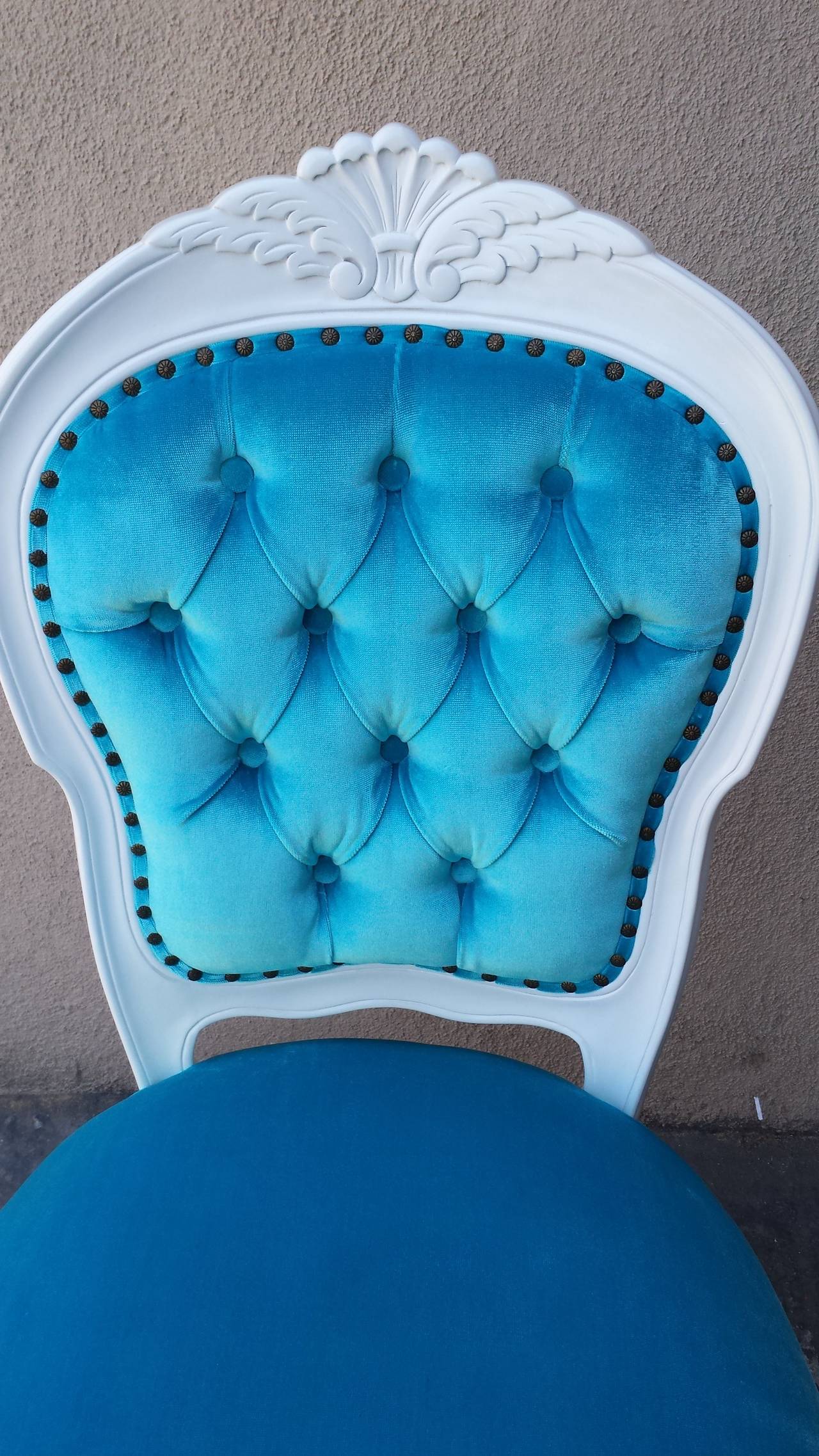 Set of Six French Louis XV Style Side Chairs in Turquoise and White In Excellent Condition In Glendale, CA