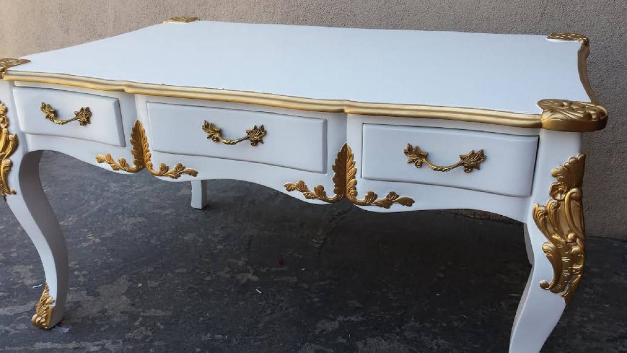 Louis XV Coffee Table, French Style Hand-Carved Coffee Table with Three Drawers For Sale