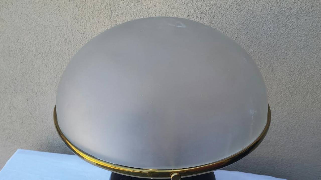 Lamp, Large Mid Century Desk Lamp Mushroom Shade In Excellent Condition For Sale In Glendale, CA