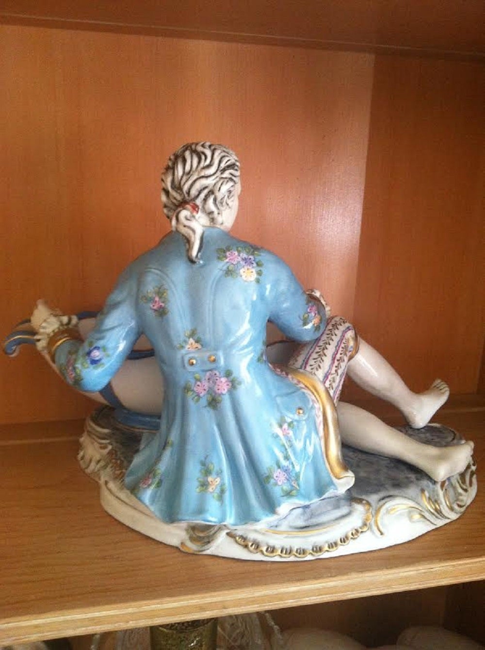 Meissen Figurine,  Boy with Sweetmeat Dish In Excellent Condition For Sale In Glendale, CA