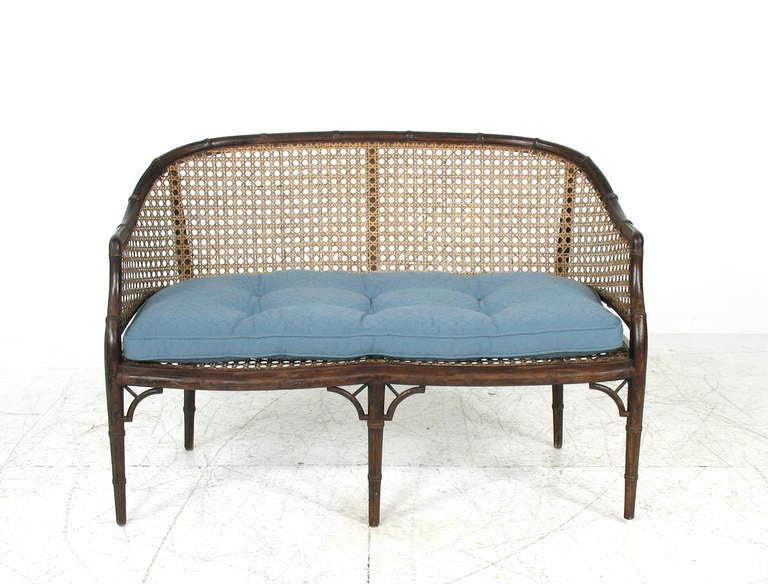Faux Bamboo Settee Bench In Excellent Condition In Loves Park, IL