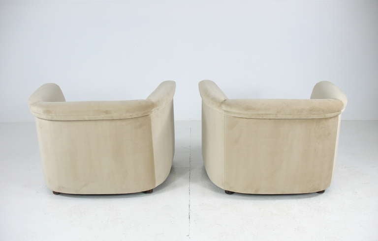 Pair of Club Chairs by Ward Bennett for Brickel In Excellent Condition In Loves Park, IL