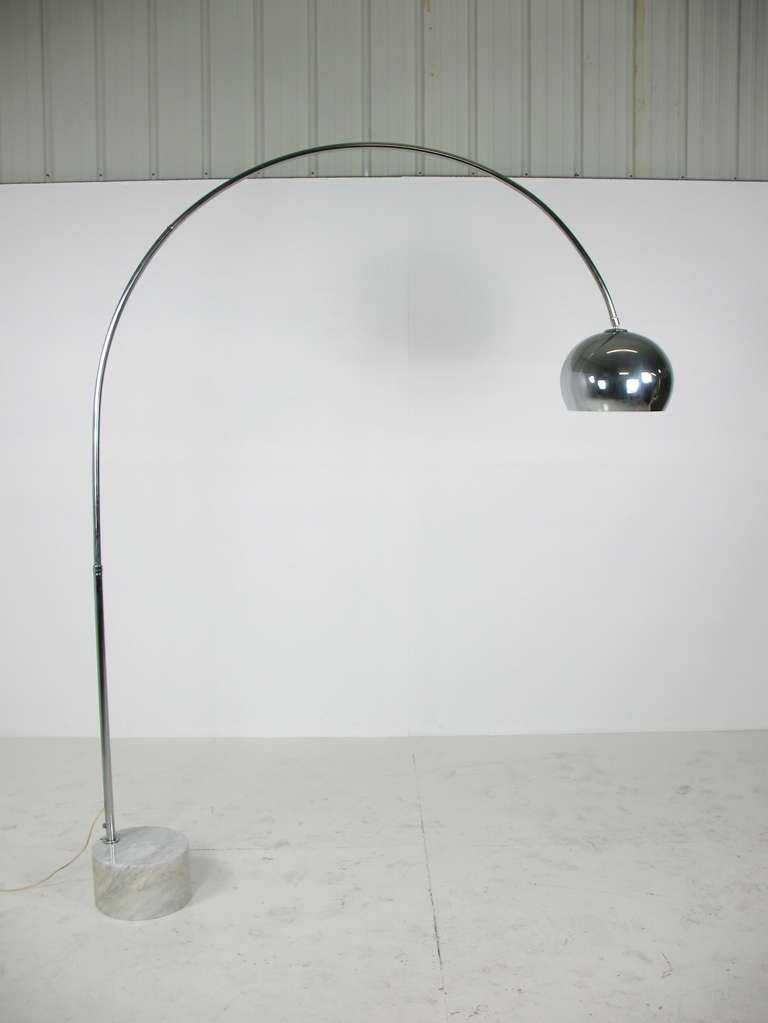 1960's Italian Carrera Marble and Chrom Arc Floor Lamp For Sale at 1stDibs