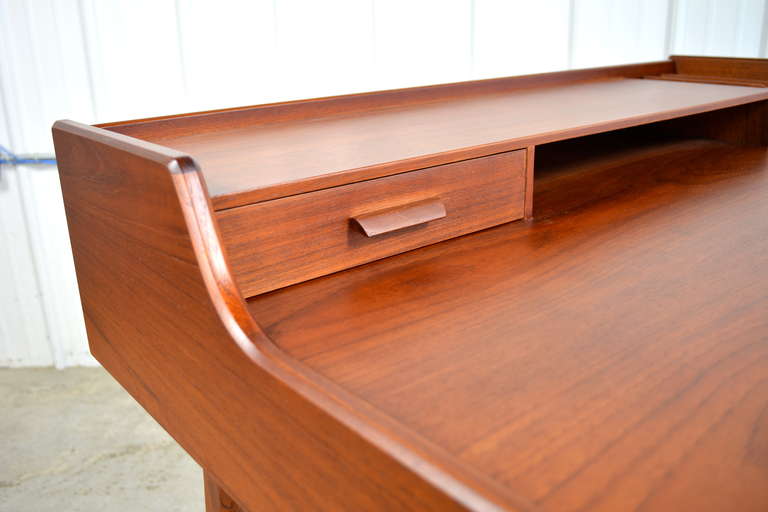 Danish Modern Teak Desk by Arne Wahl Iversen 2