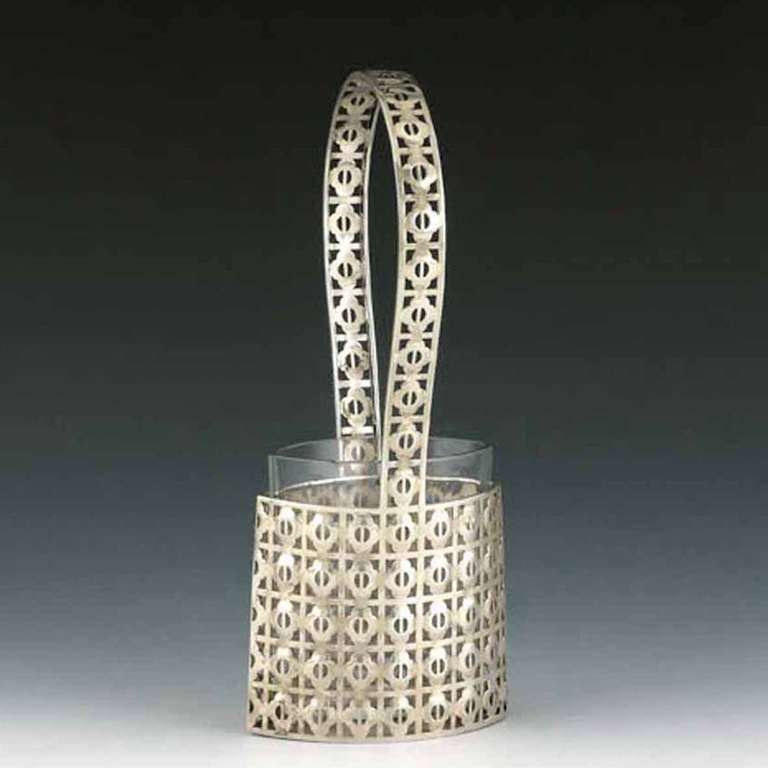 Flower Basket, around 1910
Manufactured by the Wiener Werkstätte, model number S 1962
Silver, latticed, punched décor (