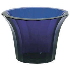 Blue vase with 14 sections set off against one another