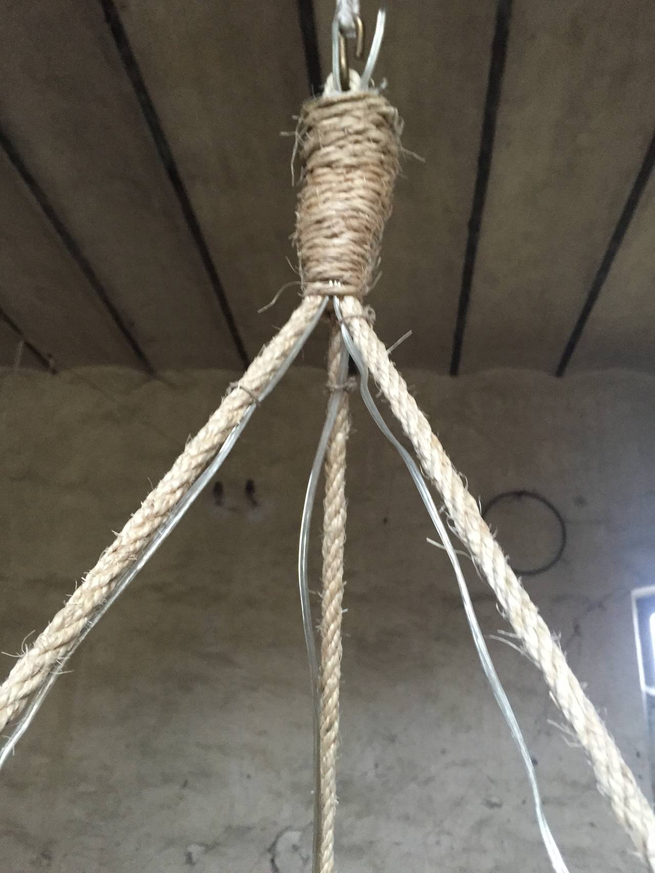 Big Plaster Shell Chandelier In Good Condition In Paris, FR