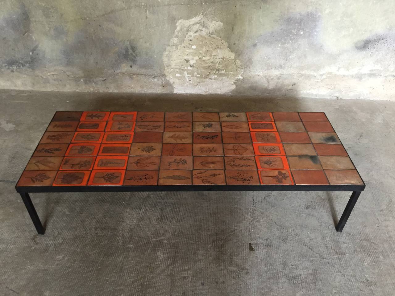Nice coffee table by Roger Capron, circa 1960.

Dimensions: 126 X 49 X 29 cm.