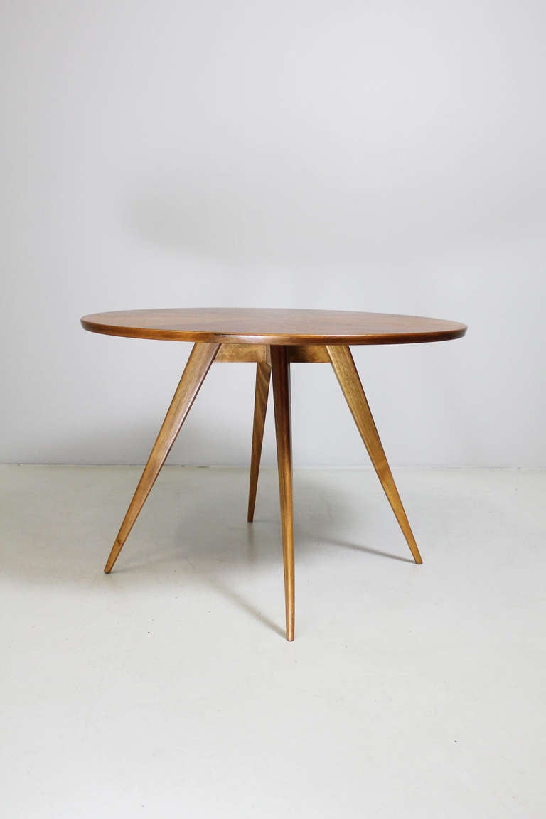Allemand Table d'Alma Albrecht & Mammele Tischfabrik Marbach:: Neckar:: Allemagne:: vers 1952