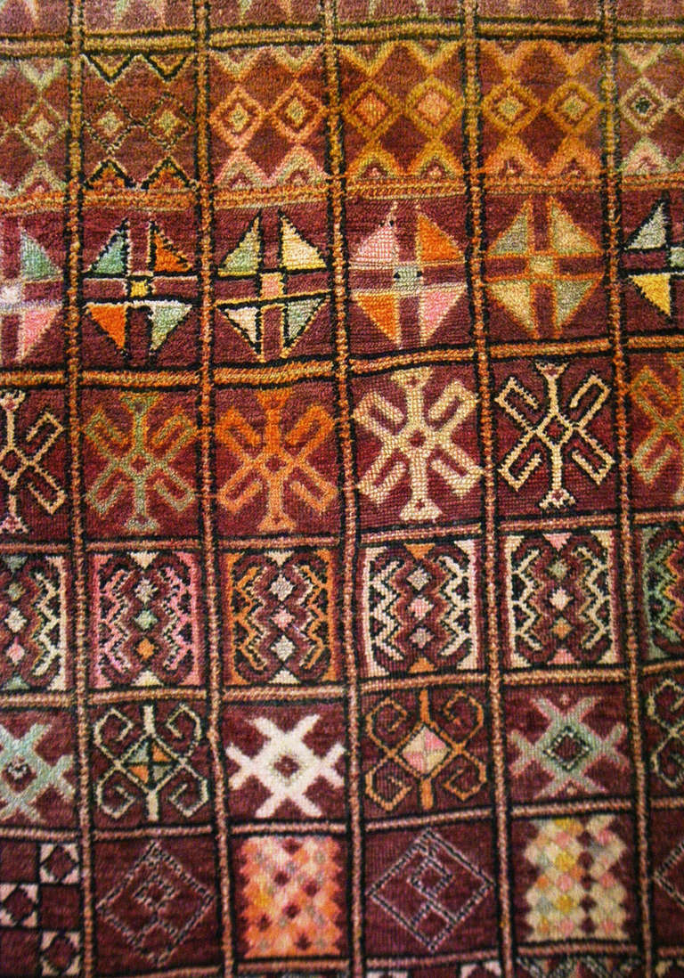 Folk Art Moroccan Carpet from Zemmour - Wool Handwoven, reversible, ca. 1960