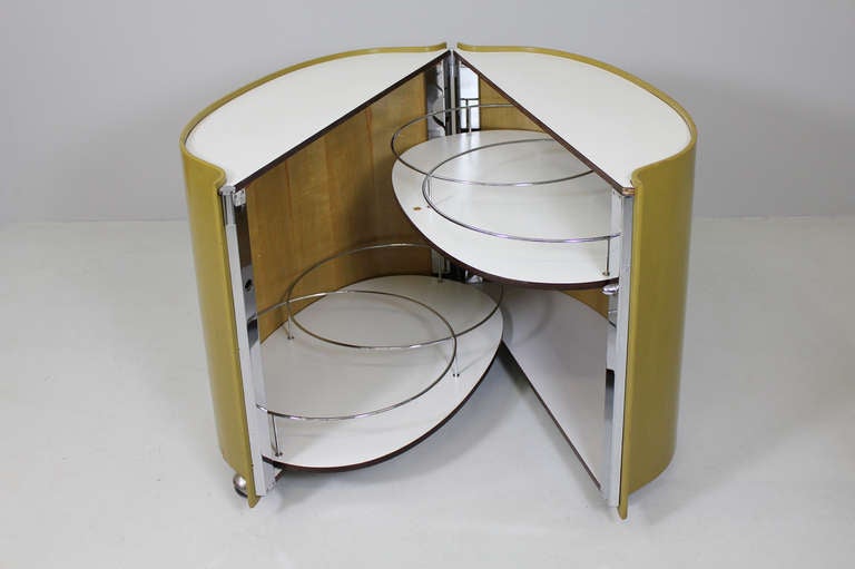 Modern Bar On Wheels, model 