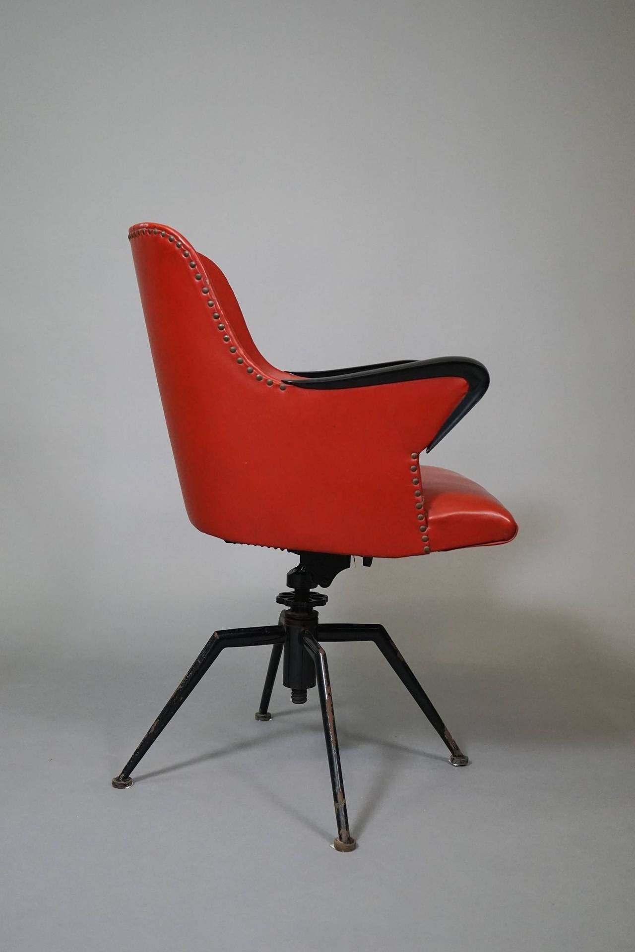 Swivel Chair by Osvaldo Borsani, Tecno Milano 1954