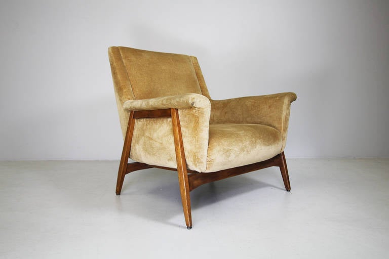 Mid-Century Modern Pair of Armchairs in the Style of Gianfranco Frattini, Italy, circa 1958