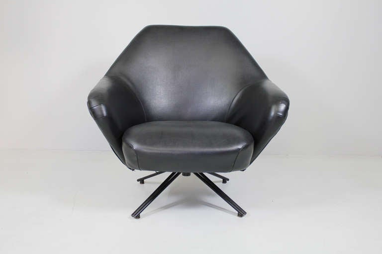 Poltrona P32 di Osvaldo Bosani, Tecno Italia, 1956/1962